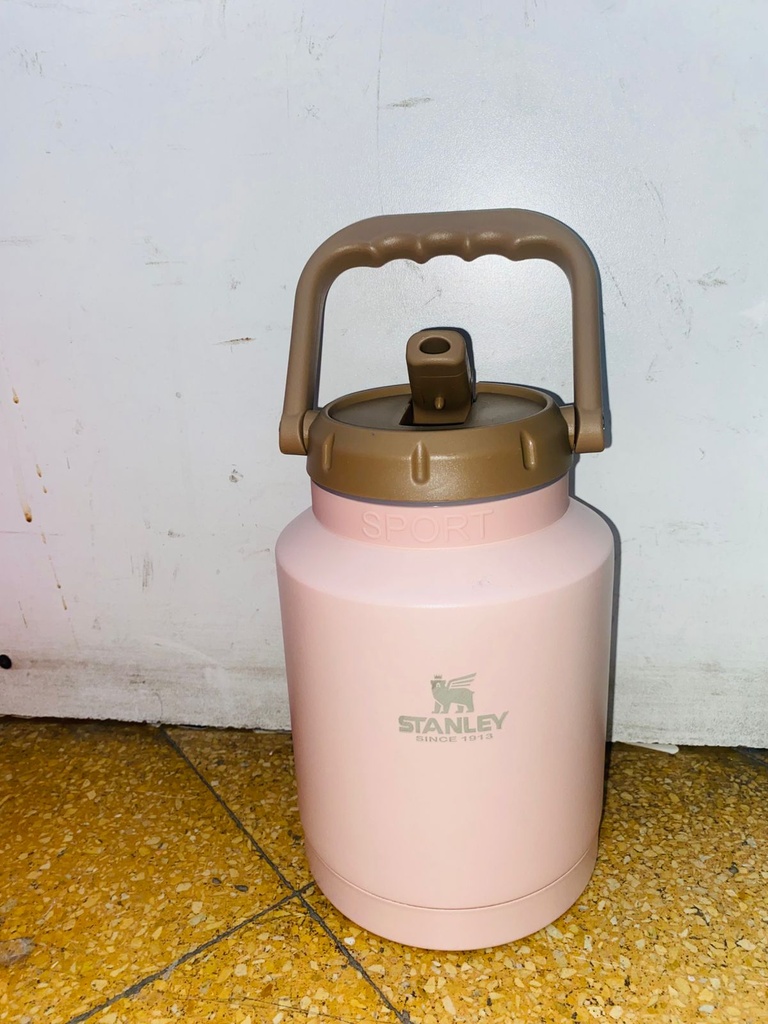 [PREBB88450] BOTELLA CON PICO STANLEY 1L
