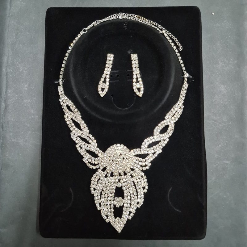 SET COLLARES METALICOS X12U