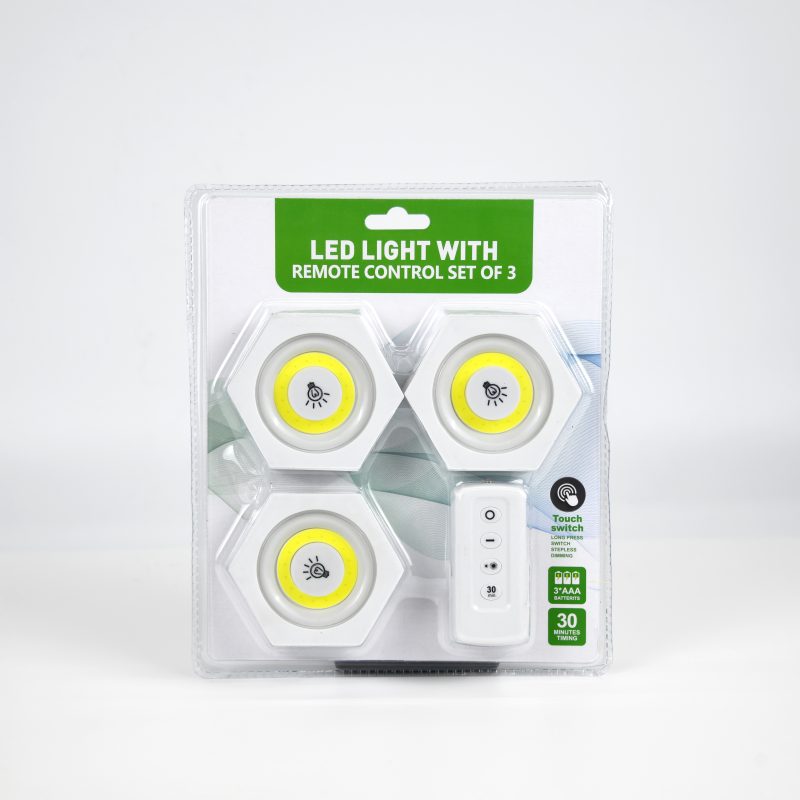 [PREZLLPL0302] LUZ NOCTURNA HEXAGONAL CON CONTROL REMOTO (AAA)