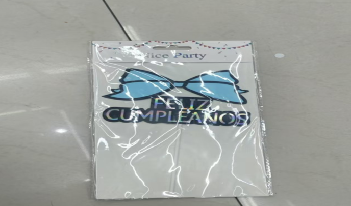 ADORNO PARA TORTA FELIZ CUMPLEAÑOS MOÑO 22*12 CM