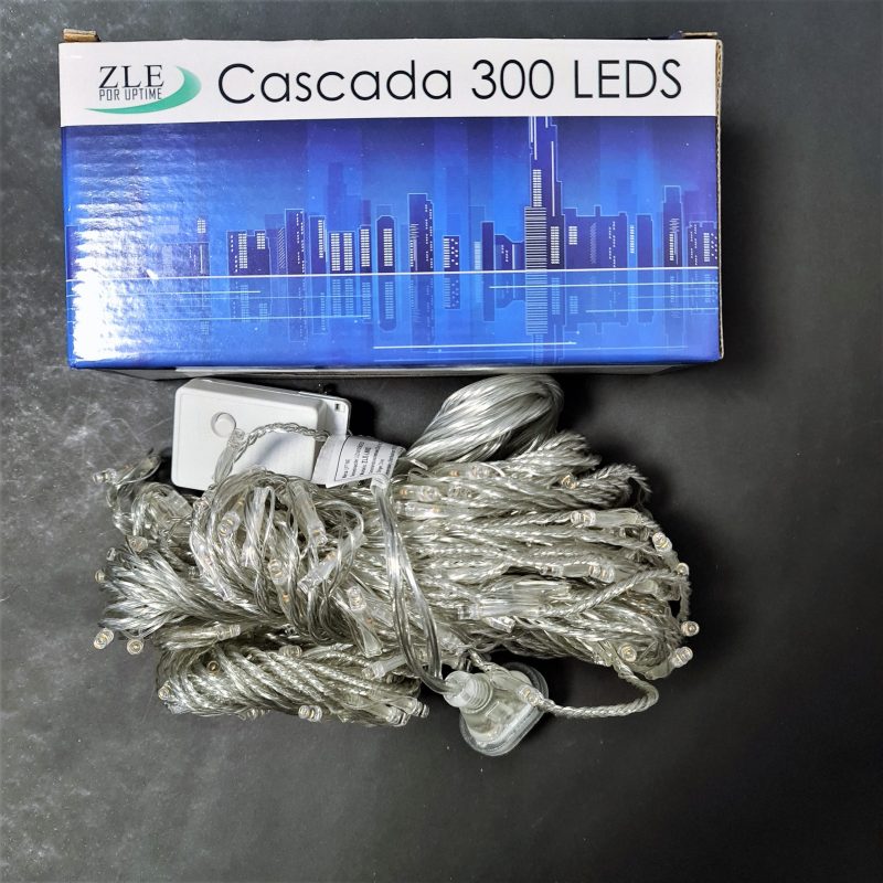 300 LEDS CASCADA
