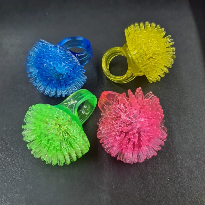ANILLO CON LUZ POMPOM X48U