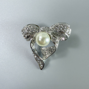 PRENDEDOR CON STRASS 22-460/18