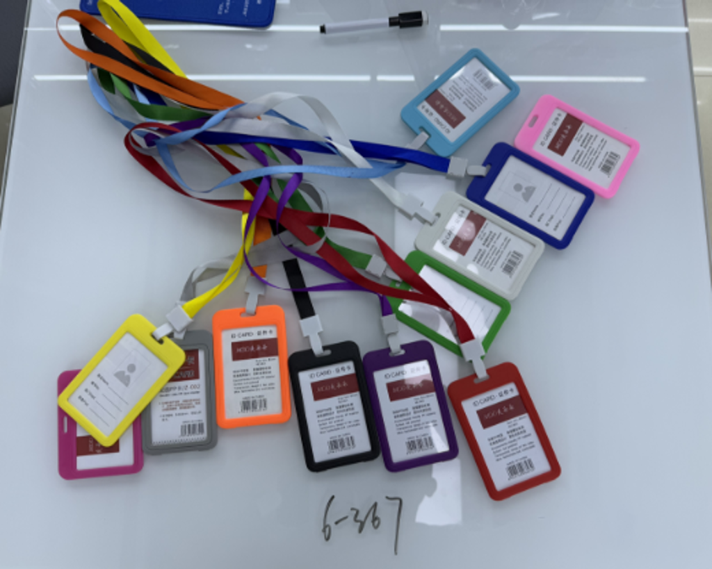 [PREZLLAI0101] Porta credencial con cordon x12