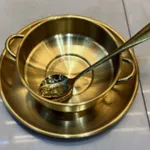[PREZLBVP0301] Set plato, taza y cuchara dorado Estándar