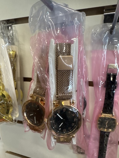 [CTHAD90] Reloj Digital malla tipo milan Art 99011